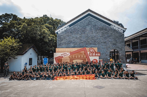 深圳市夏令营军事化培训，12岁孩子14天军事化夏令营研学拓展案例