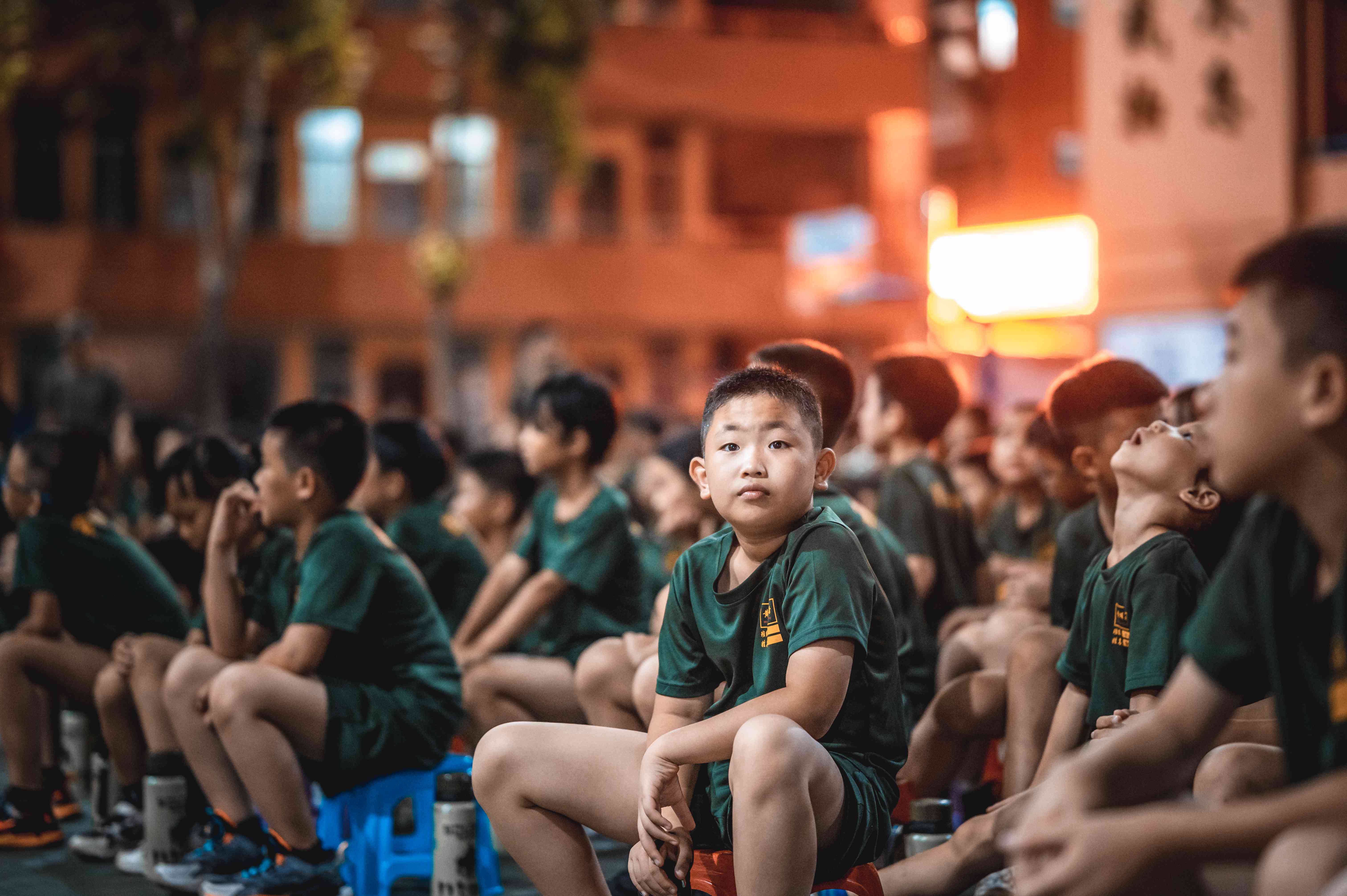 深圳军事夏令营学校，14岁青少年军事暑假夏令营研学拓展案例